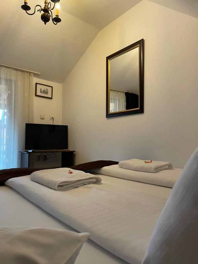 Hotel Casa Veche Sibiu Esterno foto